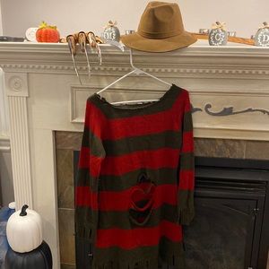 Freddy Kruger Womens Long Sweater Halloween Costume w/Hat & Glove Size M